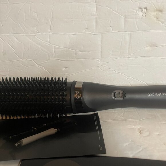 NEW - GHD Duet Blowdry Hair Dryer Brush Wet to Blow Dried No Heat Damage B21551 - Picture 6 of 9